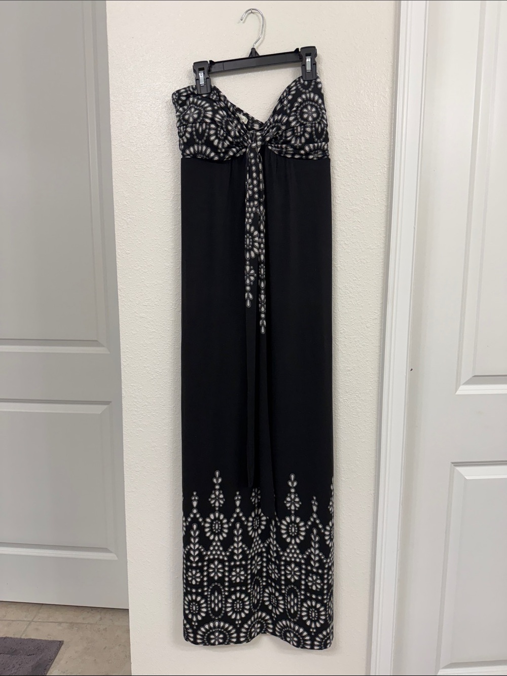 Soma size small Black Strapless Maxi Dress with White Geometric Print